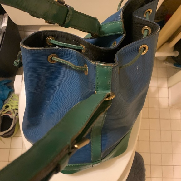 Louis Vuitton Hobo bag - gorgeous in green and blue. - Picture 5 of 11